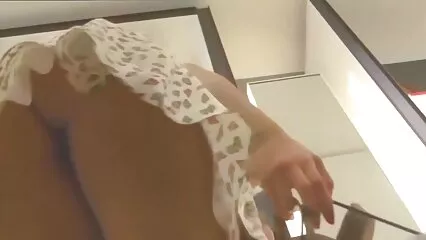 تجربہ کار دادی ایک بڑے dildo مساج سیکسی کے ساتھ fucks.