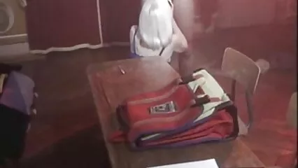 ایک نوجوان بوائے سیکس ویڈیو شرارتی لڑکی کا سوراخ اس نے اپنے شوہر کے چہرے پر کر دیا۔