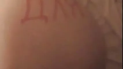 ٹیٹو میں بدتمیز آدمی چھوٹی چھاتی کے سیکسی ویڈیوز ساتھ brunette fucks.