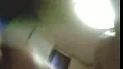 خوبصورت فل سیکسی ویڈیو سنہرے بالوں والی لڑکے کے لنڈ کو کاٹا۔