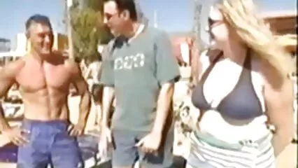 ناقابل تلافی لڑکوں کا سیکسی ویڈیو آدمی شاور میں سنہرے بالوں والی کے ساتھ fucks.