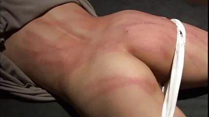 سخت ہیڈ مسٹریس نے جنسی تعلقات کے لیے مرد کو طلاق حریم شاہ سیکسی دے دی.
