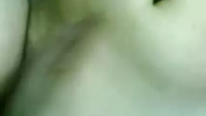 سونا میں ایک کسبی سیکسی لڑکی ویڈیو کو بھاپ دیا اور اسے مزیدار بلو جاب دیا۔