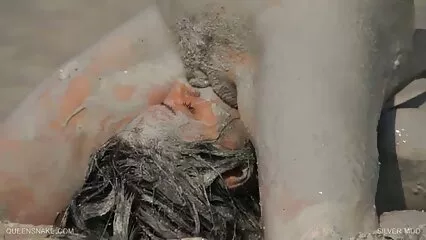 ایک متاثر کن جنسی عضو فل سیکسی ویڈیو مشکل سے ایک پڑوسی کو چدایا۔
