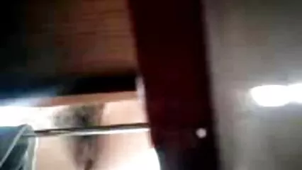 ایک قابل ہارسریڈش کے ساتھ اپنی حریم شاہ سیکسی گرل فرینڈ کی گدی کو مارا.