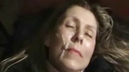 ایک پتلے ٹیوٹر نے اپنی گرل فل سیکسی ویڈیو فرینڈ کو پیچھے سے چودا۔